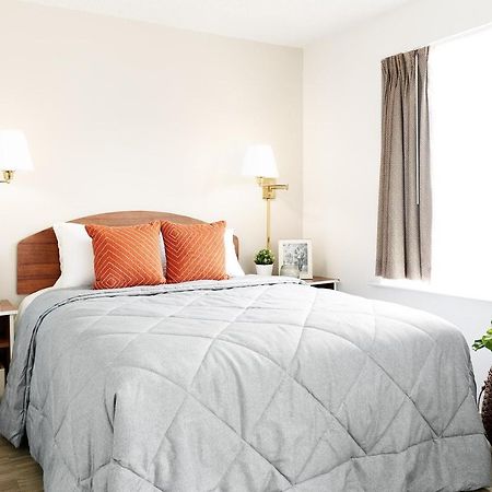 Intown Suites Extended Stay Greensboro Nc - Lanada Εξωτερικό φωτογραφία