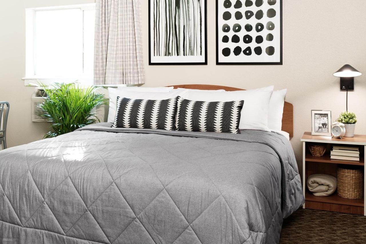 Intown Suites Extended Stay Greensboro Nc - Lanada Εξωτερικό φωτογραφία