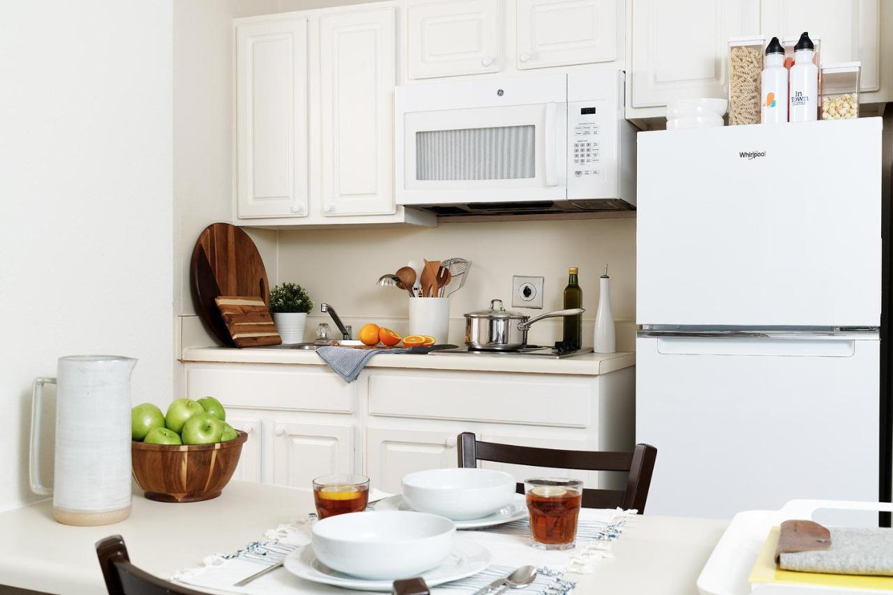 Intown Suites Extended Stay Greensboro Nc - Lanada Εξωτερικό φωτογραφία