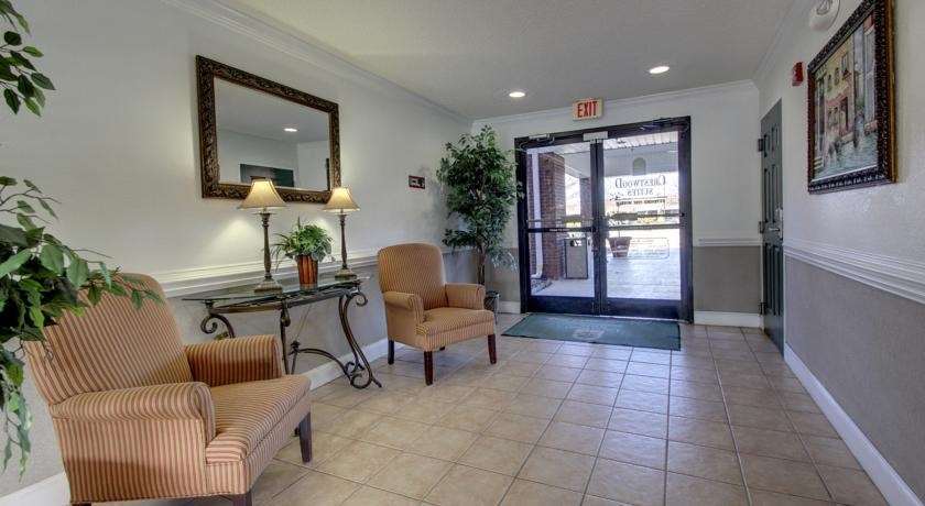Intown Suites Extended Stay Greensboro Nc - Lanada Εσωτερικό φωτογραφία